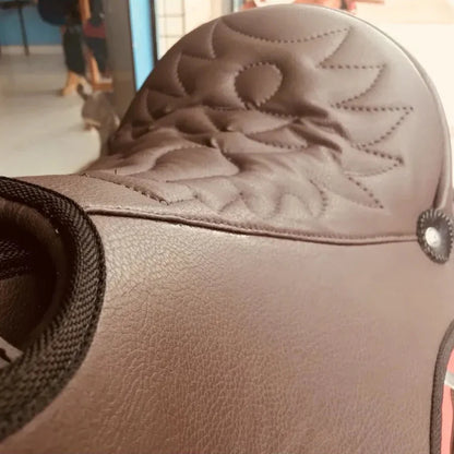 Sela Australiana 17" em Corano Fit com Arreios Completos e Estribo